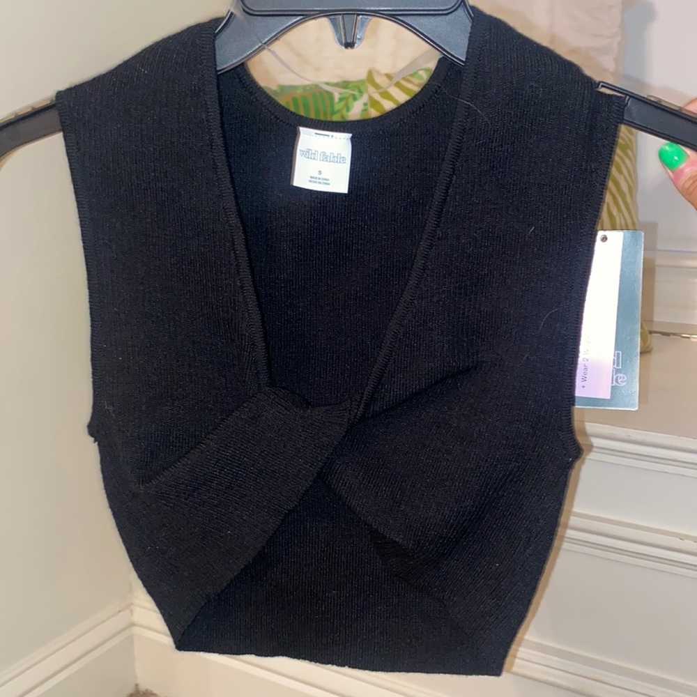 Reversible crop tank top size S- NWT!